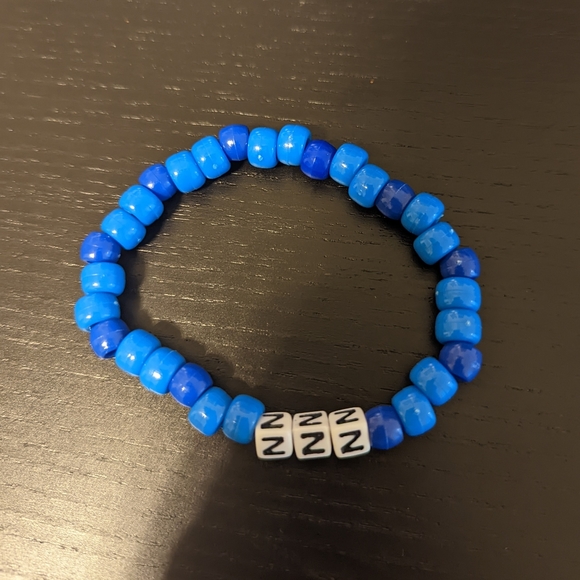 Bundle of 7 handmade bracelets - Picture 6 of 6